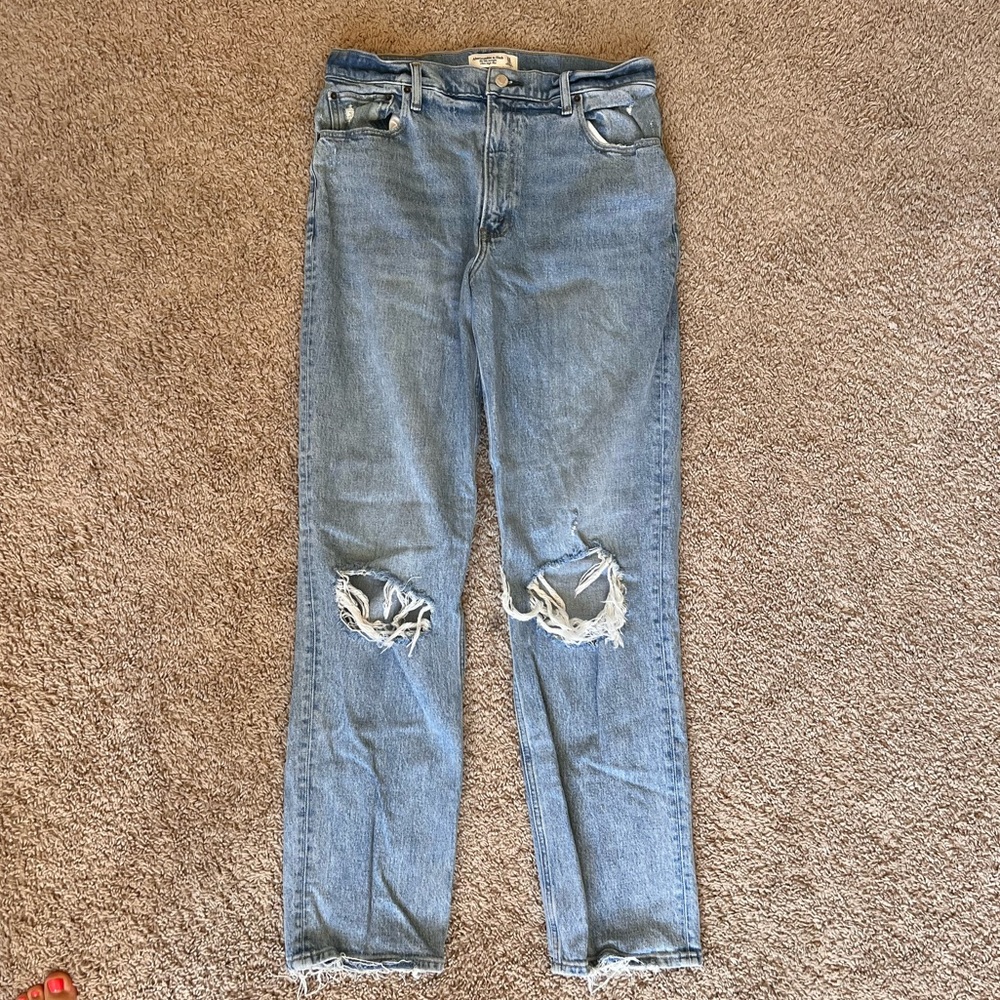 Abercrombie Ultra High Rise 90s Straight Jeans